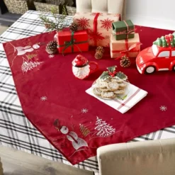Design Imports Christmas Embroidered Tablecloth, Snowman, 40X40" -Northlight Shop GUEST 4a2ad80e a66b 4d15 a80e 7f03402720e9