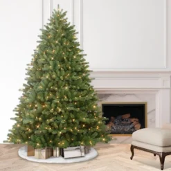 6.5ft Pre-lit Artificial Christmas Tree Davenport Fir -Northlight Shop GUEST 85bc6ac8 0cbe 4125 b4a8 b373898fc266